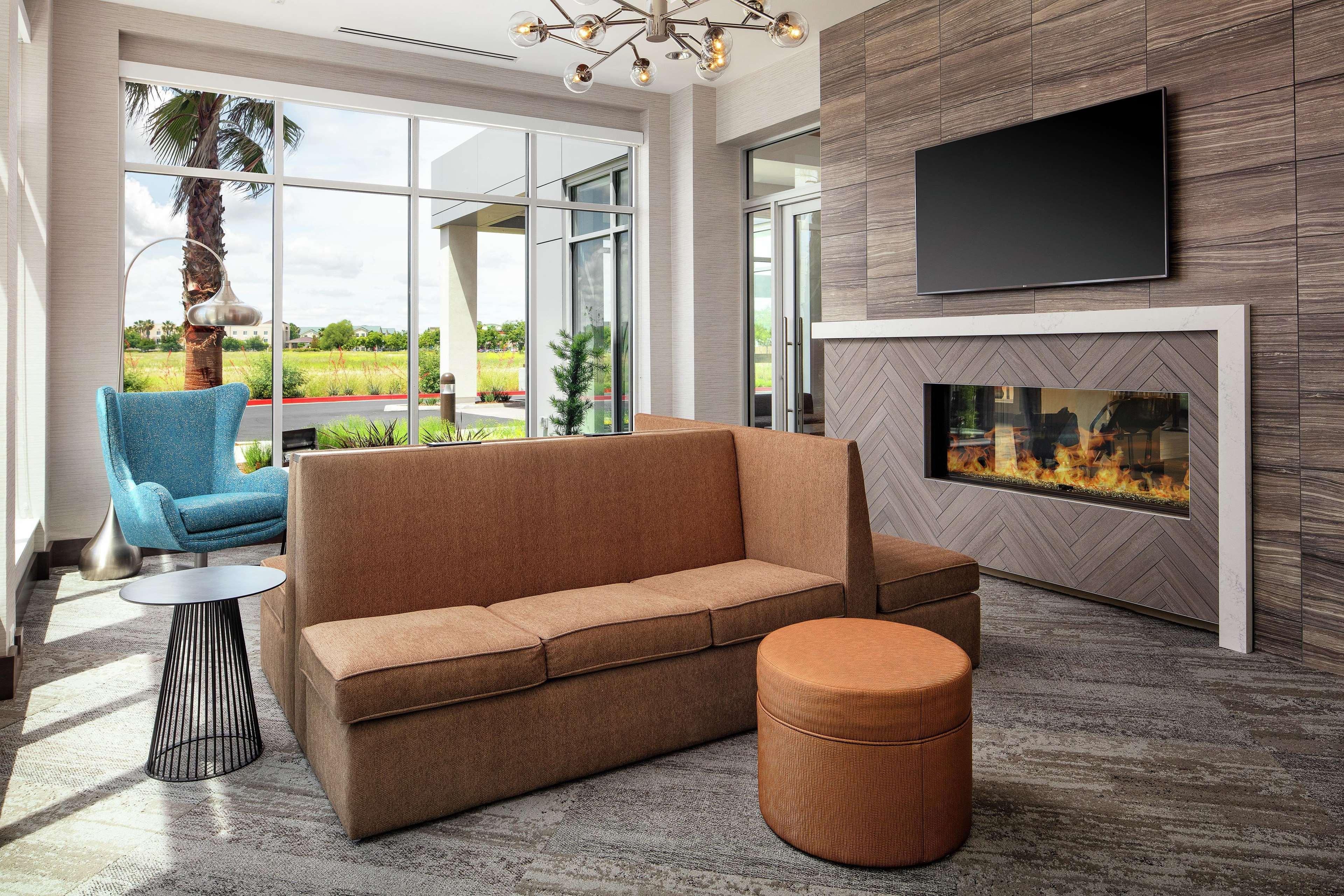 Hilton Garden Inn Sacramento Airport Natomas Exterior foto